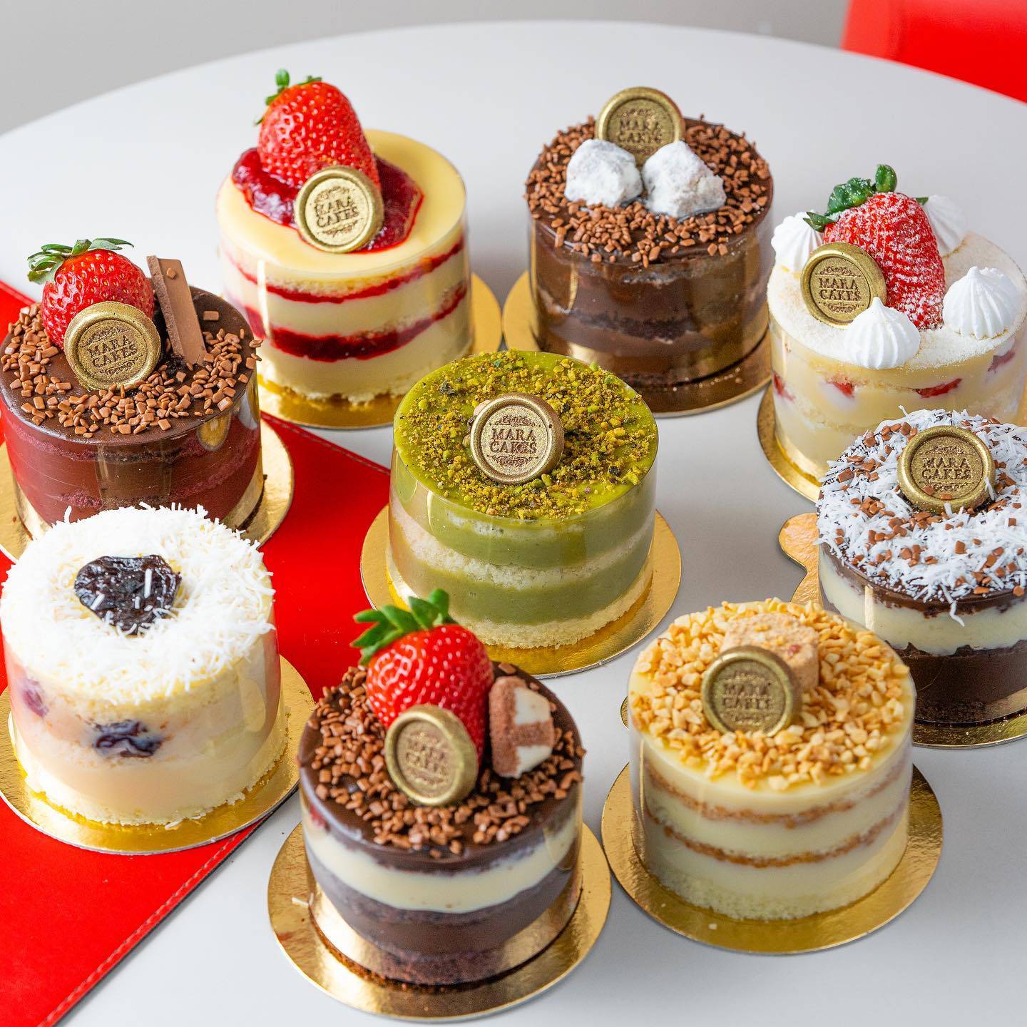 https://www.juicysantos.com.br/wp-content/uploads/2023/03/mara-cakes-minicakes.jpg