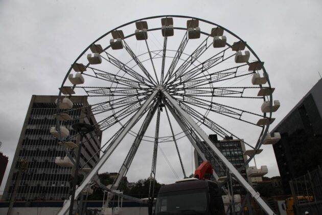 www.juicysantos.com.br - roda gigante do parque valongo